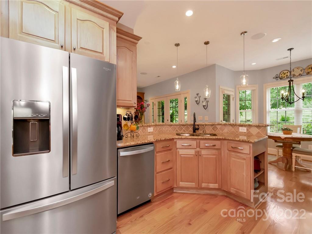 637 Players Ridge Road Hickory, NC 28601 - Photo 12 of 37 Gallery Image 12