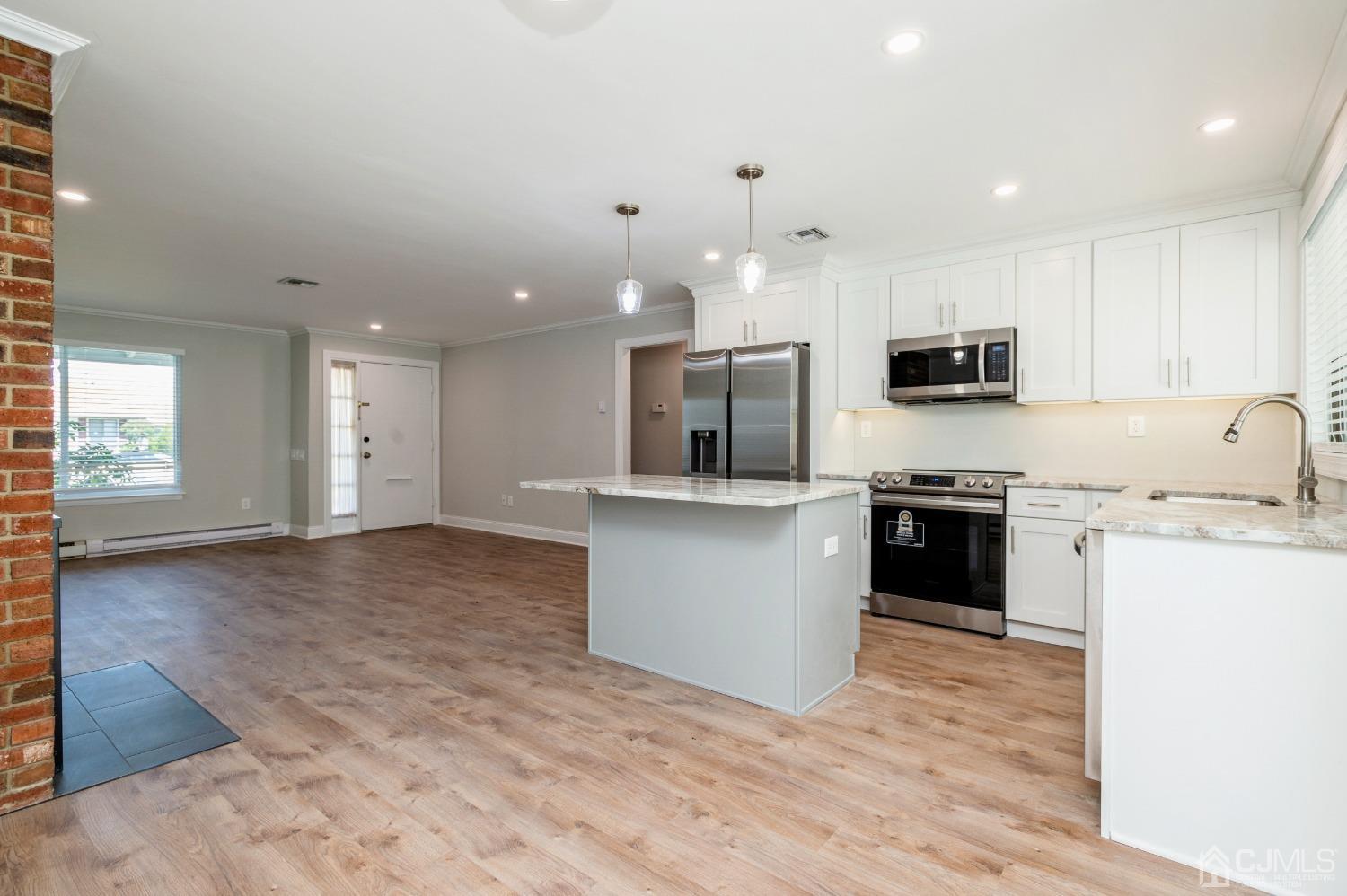 38 Haddon Road, Unit B Monroe Township, NJ 08831 - Photo 12 of 26 Gallery Image 12