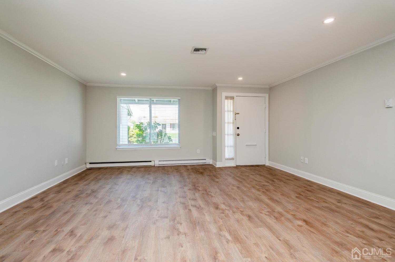 38 Haddon Road, Unit B Monroe Township, NJ 08831 - Photo 5 of 26 Gallery Image 5