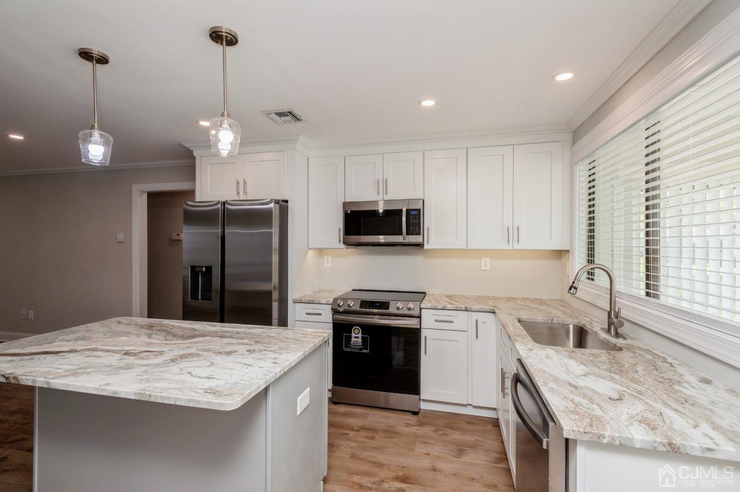 38 Haddon Road, Unit B Monroe Township, NJ 08831 - Photo 7 of 26 Gallery Image 7