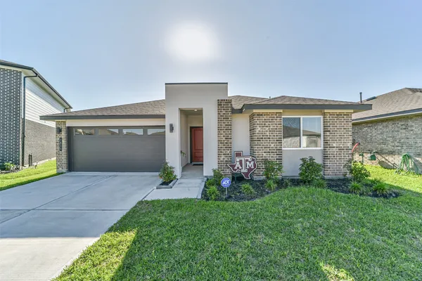 $250,000 | 7834 Golden Rubia Lane, Rosharon, TX 77583