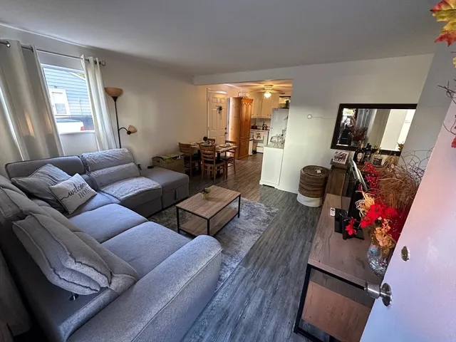 $1,850 | 50 Commonwealth Avenue, Unit LEFT, Worcester, MA 01604