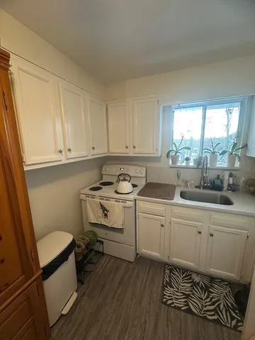 $1,850 | 50 Commonwealth Avenue, Unit LEFT, Worcester, MA 01604