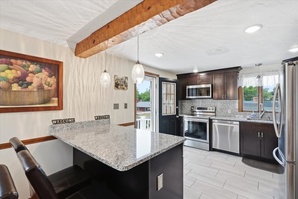 3 Devine Road Randolph, MA 02368 - Photo 5 of 41
