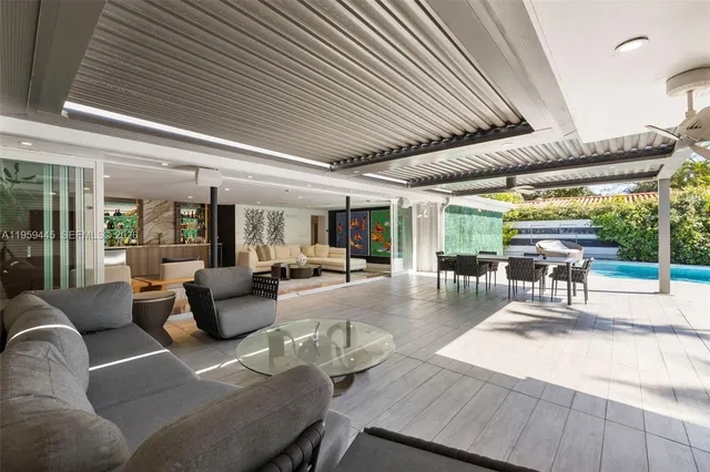 $2,399,000 | 1040 Northeast 86th Street, Miami, FL 33138