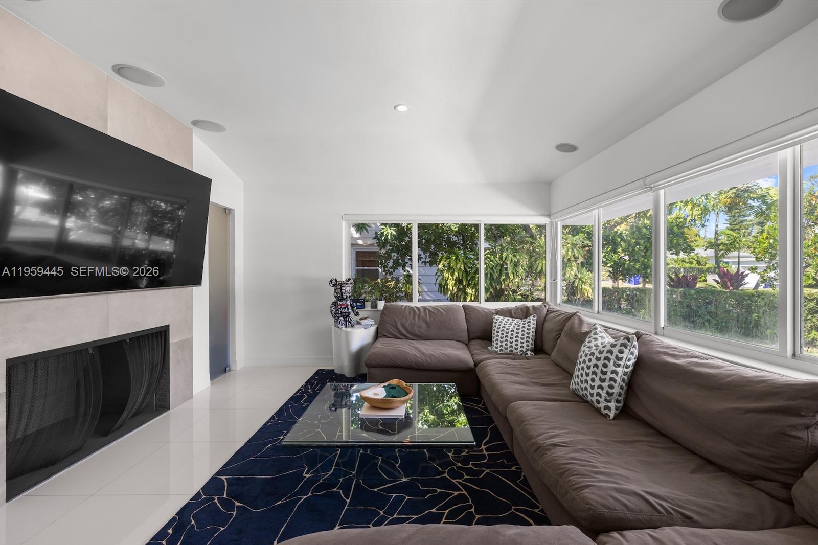 1040 Northeast 86th Street Miami, FL 33138 - Photo 17 of 52