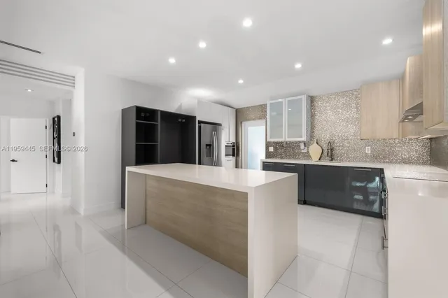 $2,399,000 | 1040 Northeast 86th Street, Miami, FL 33138