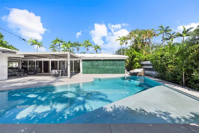 $2,399,000 | 1040 Northeast 86th Street, Miami, FL 33138