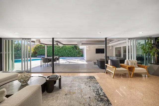$2,399,000 | 1040 Northeast 86th Street, Miami, FL 33138