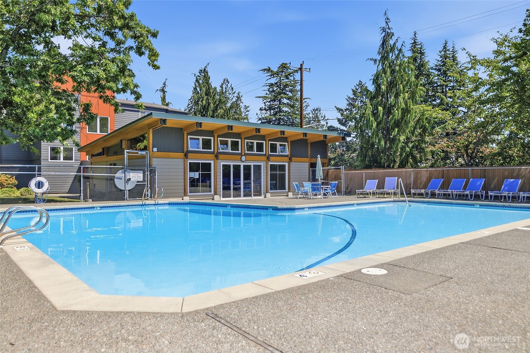 7001 Sand Point Way Northeast, Unit C308 Seattle, WA 98115 - Photo 31 of 40