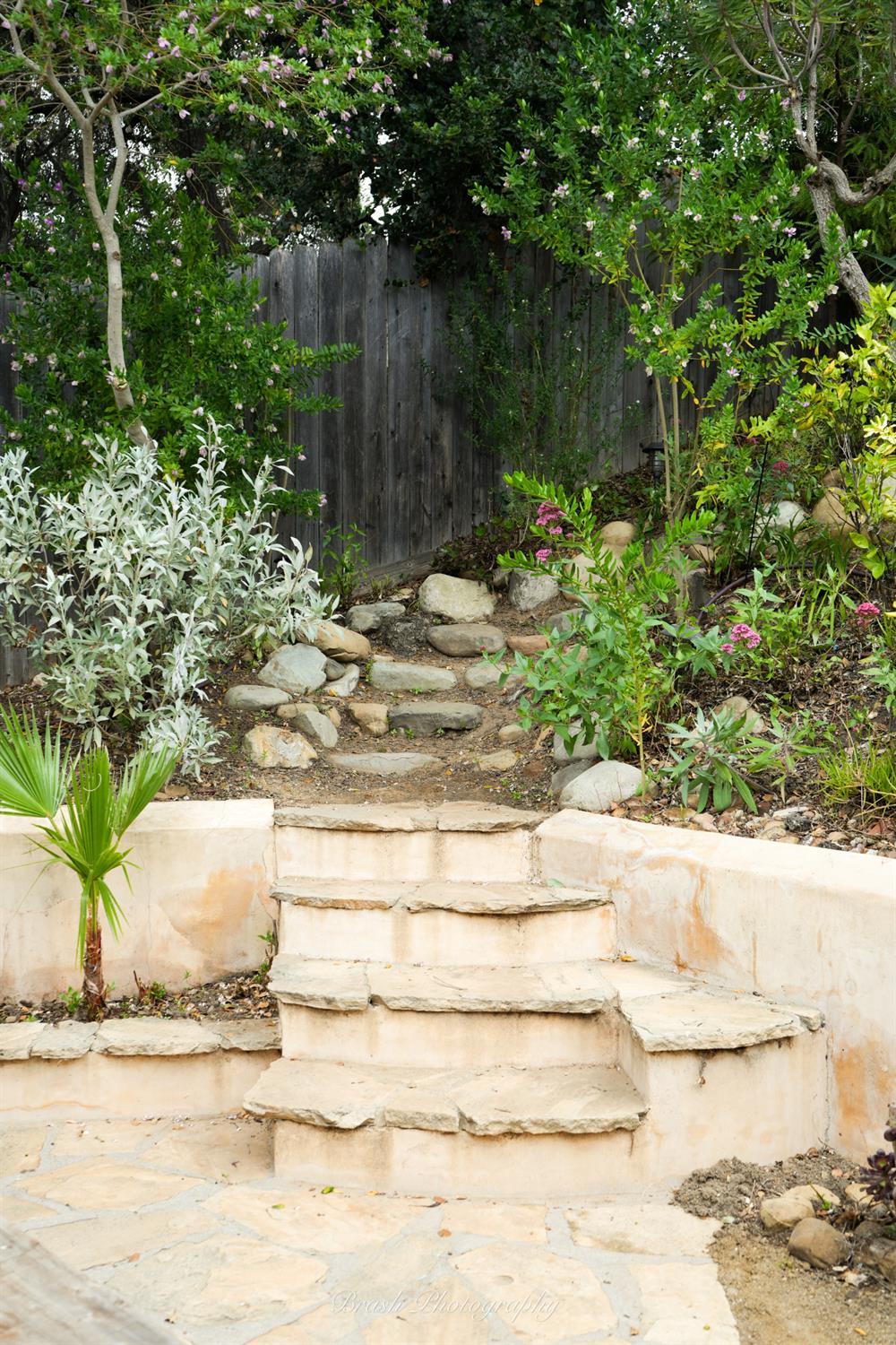 270 Valley Road Oak View, CA 93022 - Photo 8 of 34 a backyard of a house with lots of green space