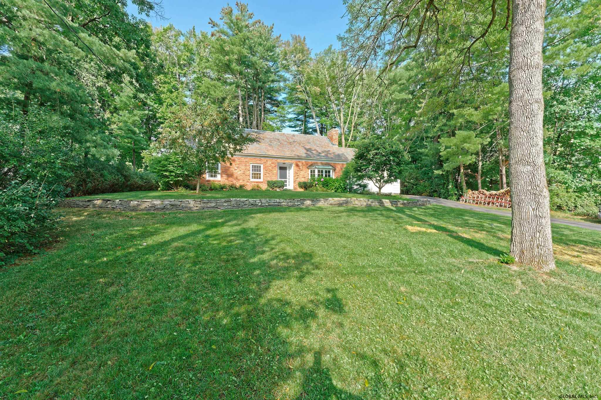 883 Inman Road Niskayuna, NY 12309 - Photo 3 of 36 Photo 3