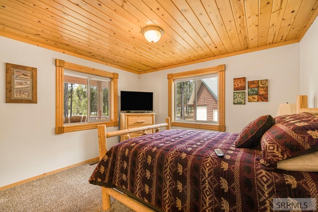 4448 Stone Run Island Park, ID 83429 - Photo 14 of 39