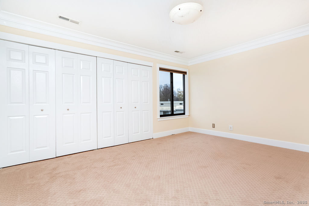 13 Lawson Lane, Unit 13 Ridgefield, CT 06877 - Photo 24 of 36