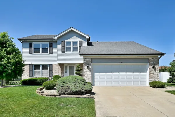 $590,000 | 1350 Barnwall Drive, Addison, IL 60101
