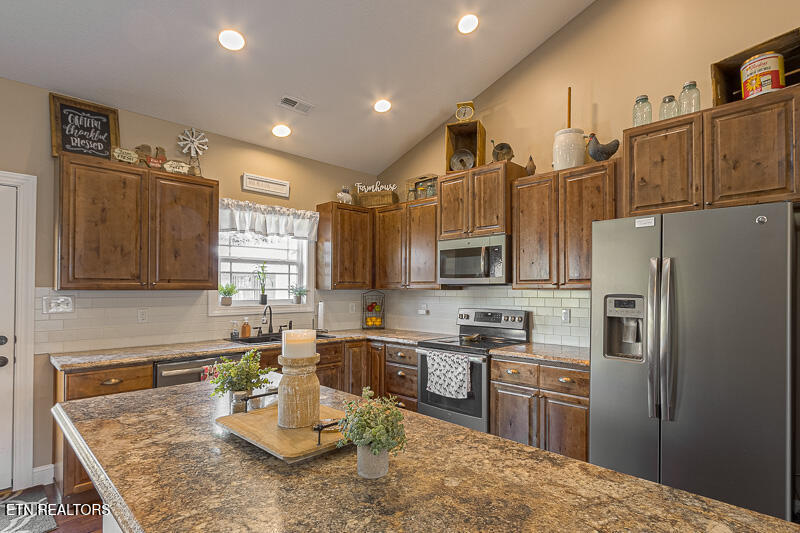 155 Flagstone Way Clinton, TN 37716 - Photo 9 of 28 009--SMALL