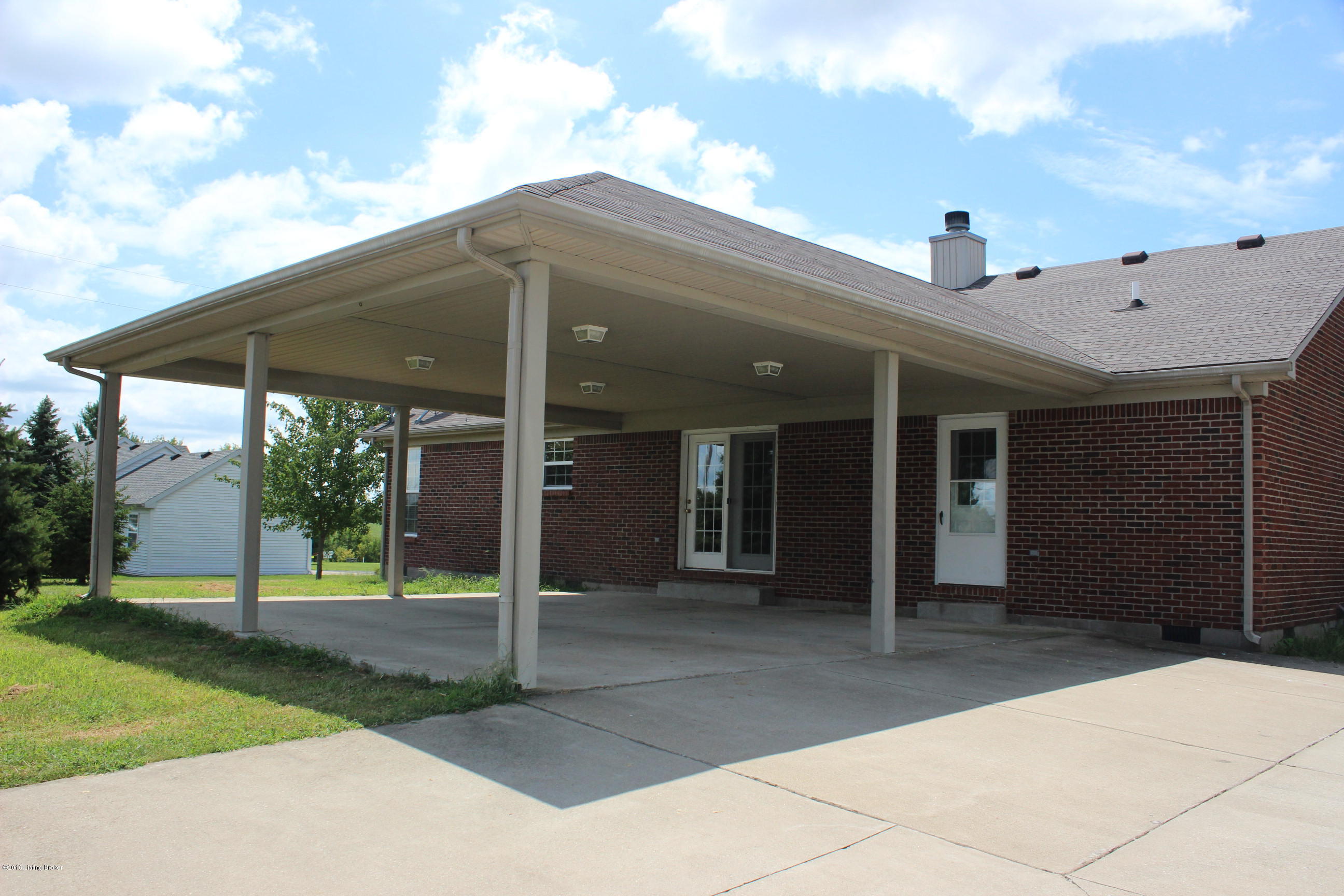 1902 McCoun Road Smithfield, KY 40068 - Photo 31 of 41 Patio