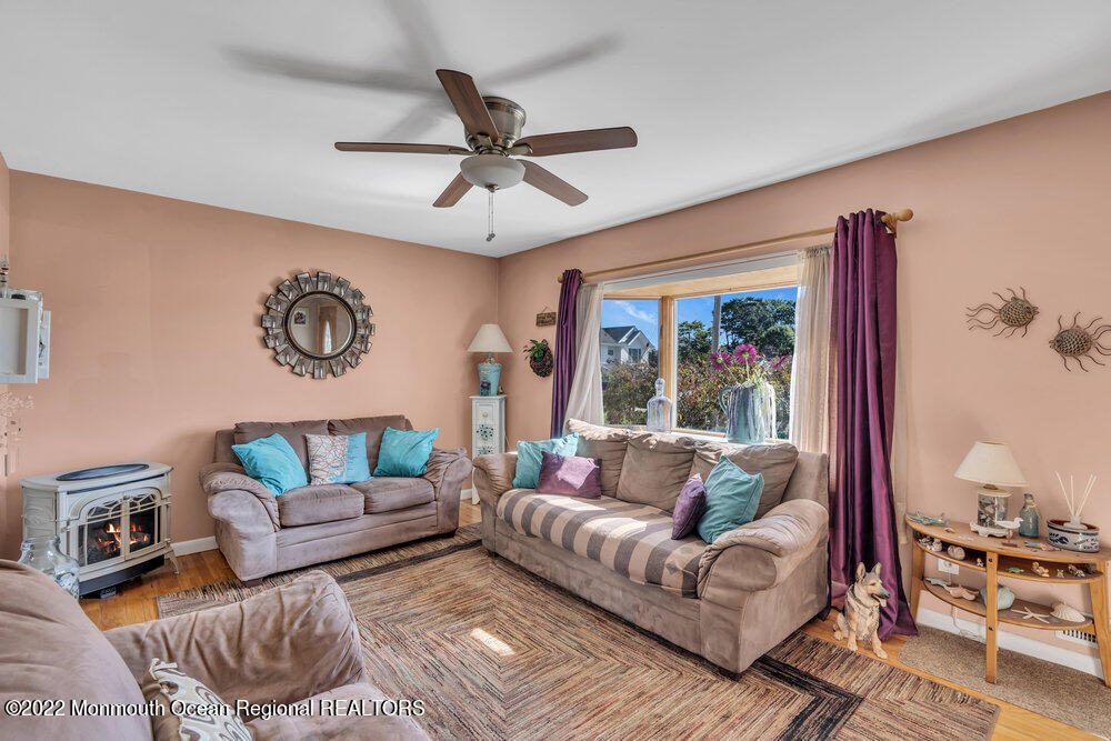 1525 Treeneedle Road Point Pleasant, NJ 08742 - Photo 8 of 40 012_dsc03516-1