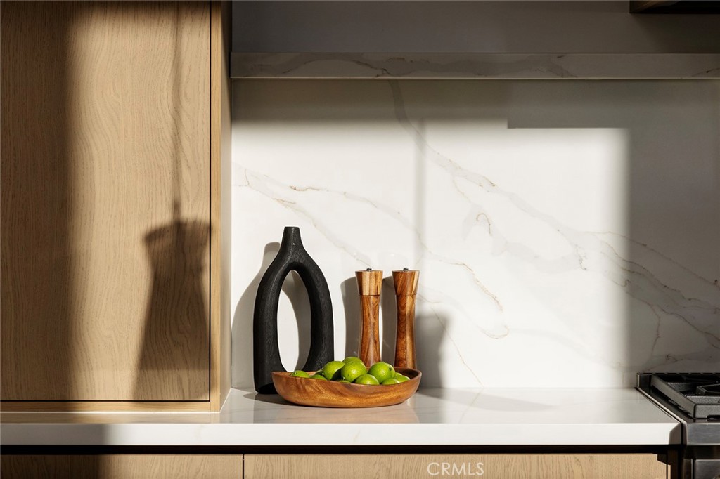 630 Loretta Drive Laguna Beach, CA 92651 - Photo 15 of 75