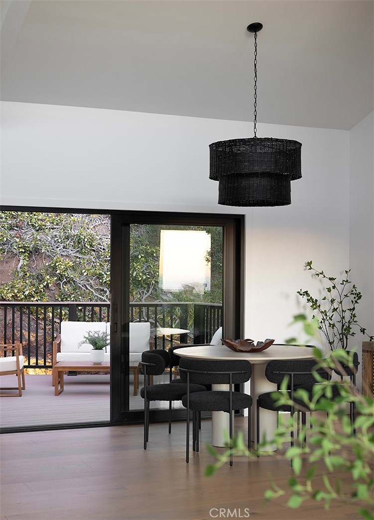 630 Loretta Drive Laguna Beach, CA 92651 - Photo 20 of 75 a living room with furniture and a large window