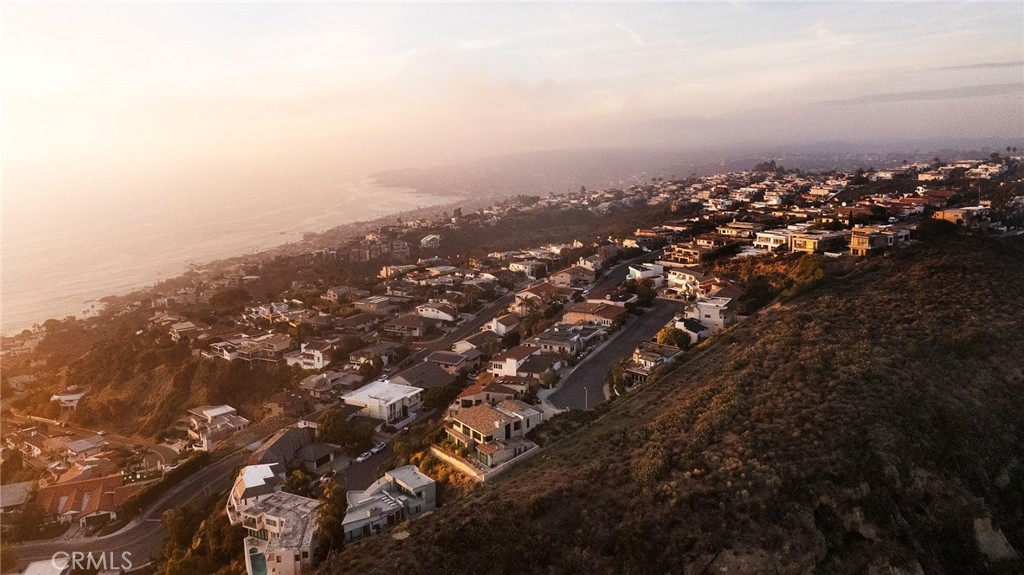 630 Loretta Drive Laguna Beach, CA 92651 - Photo 71 of 75 an aerial view of multiple house