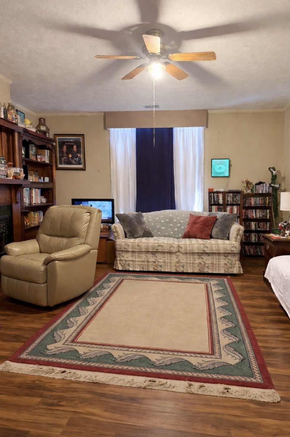 820 State Rte 52 Portland, TN 37148 - Photo 6 of 12 a living room with furniture and a wooden floor