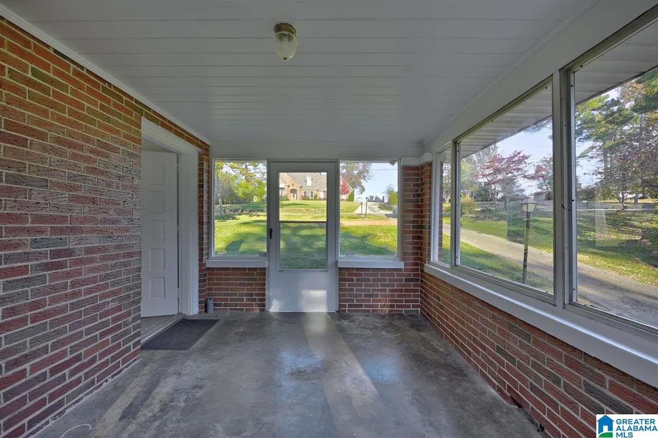 1525 Shades Crest Road Birmingham, AL 35226 - Photo 4 of 27