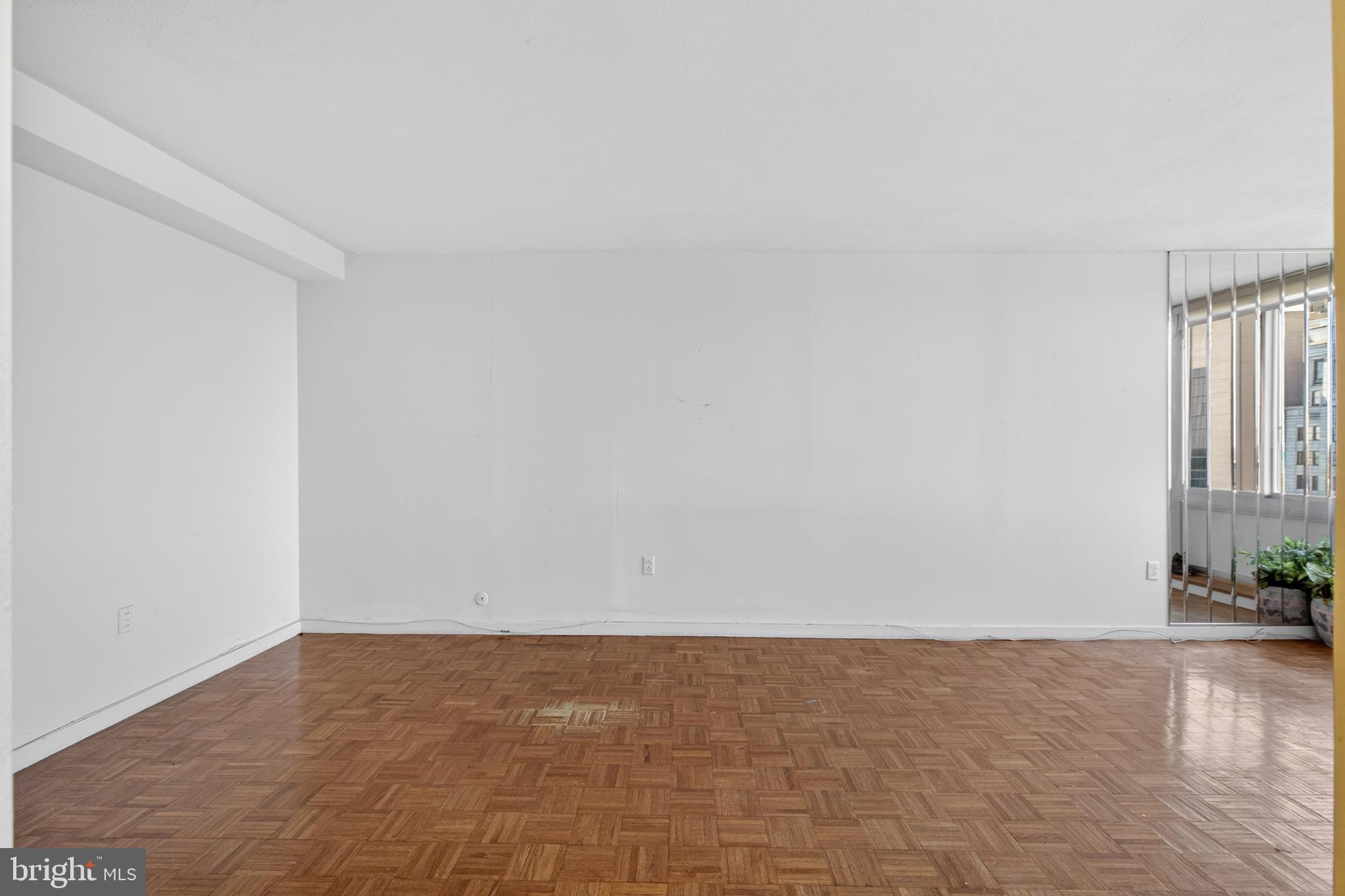 604 South Washington Square, Unit 2506 Philadelphia, PA 19106 - Photo 6 of 26