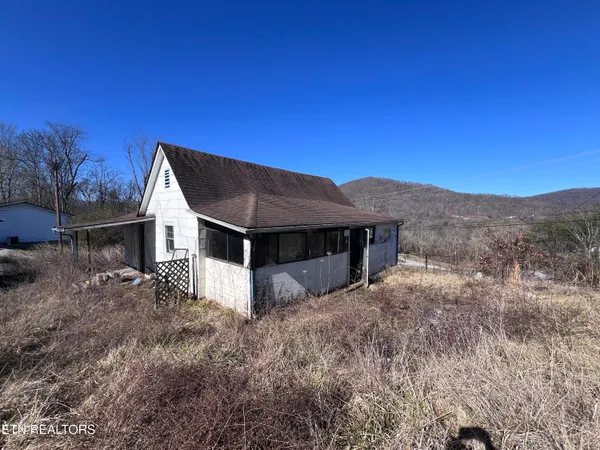 $27,500 | 115 7th Avenue, Jellico, TN 37762