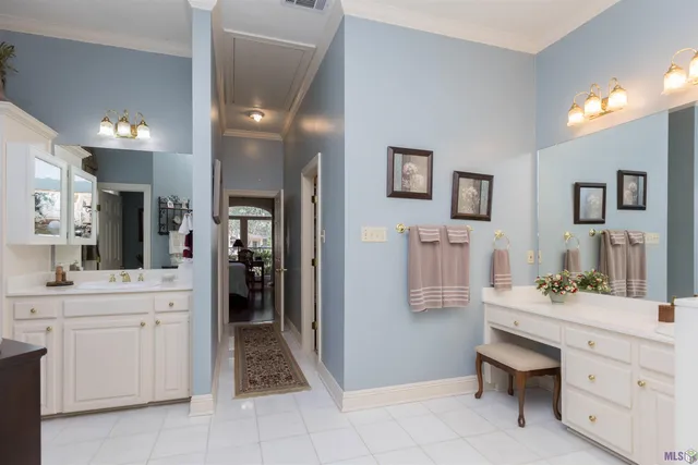 $1,299,000 | 17431 West Muirfield Drive, St. George, LA 70810