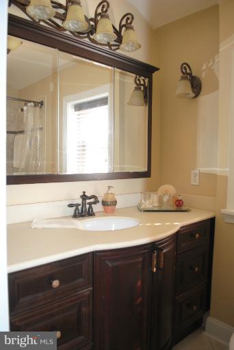 10609 Amherst Avenue Silver Spring, MD 20902 - Photo 2 of 21 Bath