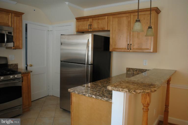 10609 Amherst Avenue Silver Spring, MD 20902 - Photo 14 of 21 Kitchen