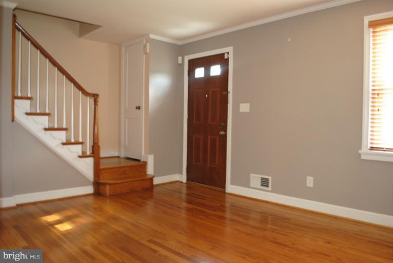 10609 Amherst Avenue Silver Spring, MD 20902 - Photo 9 of 21 Living Room