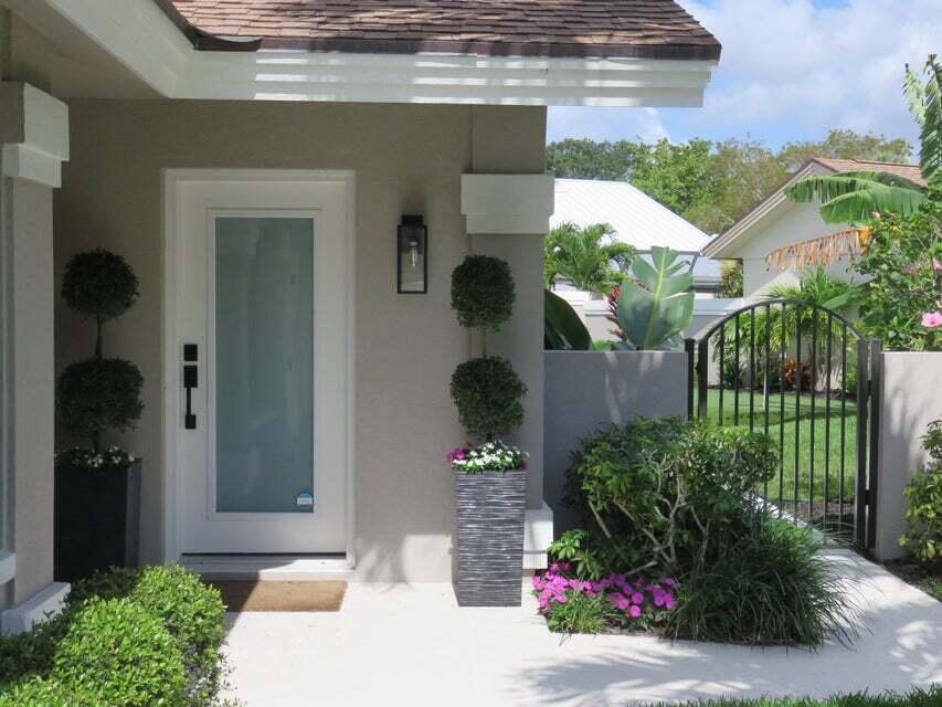 306 Leeward Drive Jupiter, FL 33477 - Photo 3 of 30 Entry
