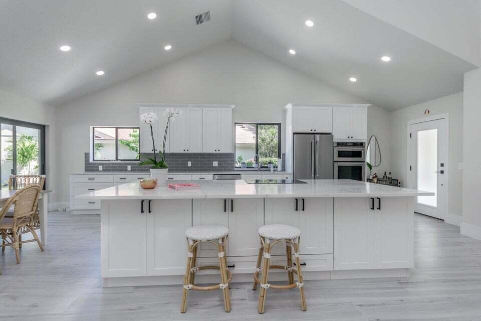 306 Leeward Drive Jupiter, FL 33477 - Photo 6 of 30 Kitchen