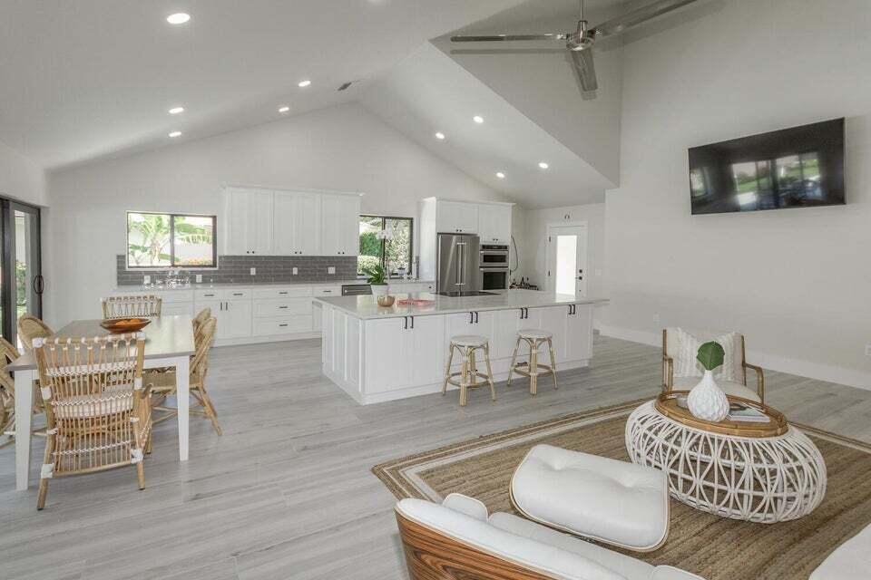 306 Leeward Drive Jupiter, FL 33477 - Photo 10 of 30 Living area