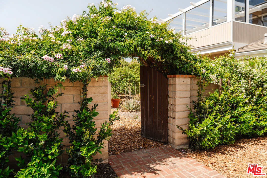 280 Cummings Road Santa Paula, CA 93060 - Photo 50 of 57
