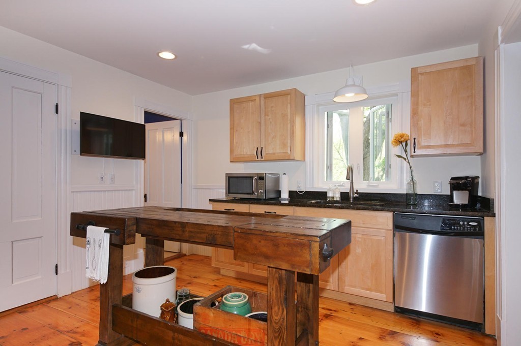 356 Great Road Stow, MA 01775 - Photo 8 of 23
