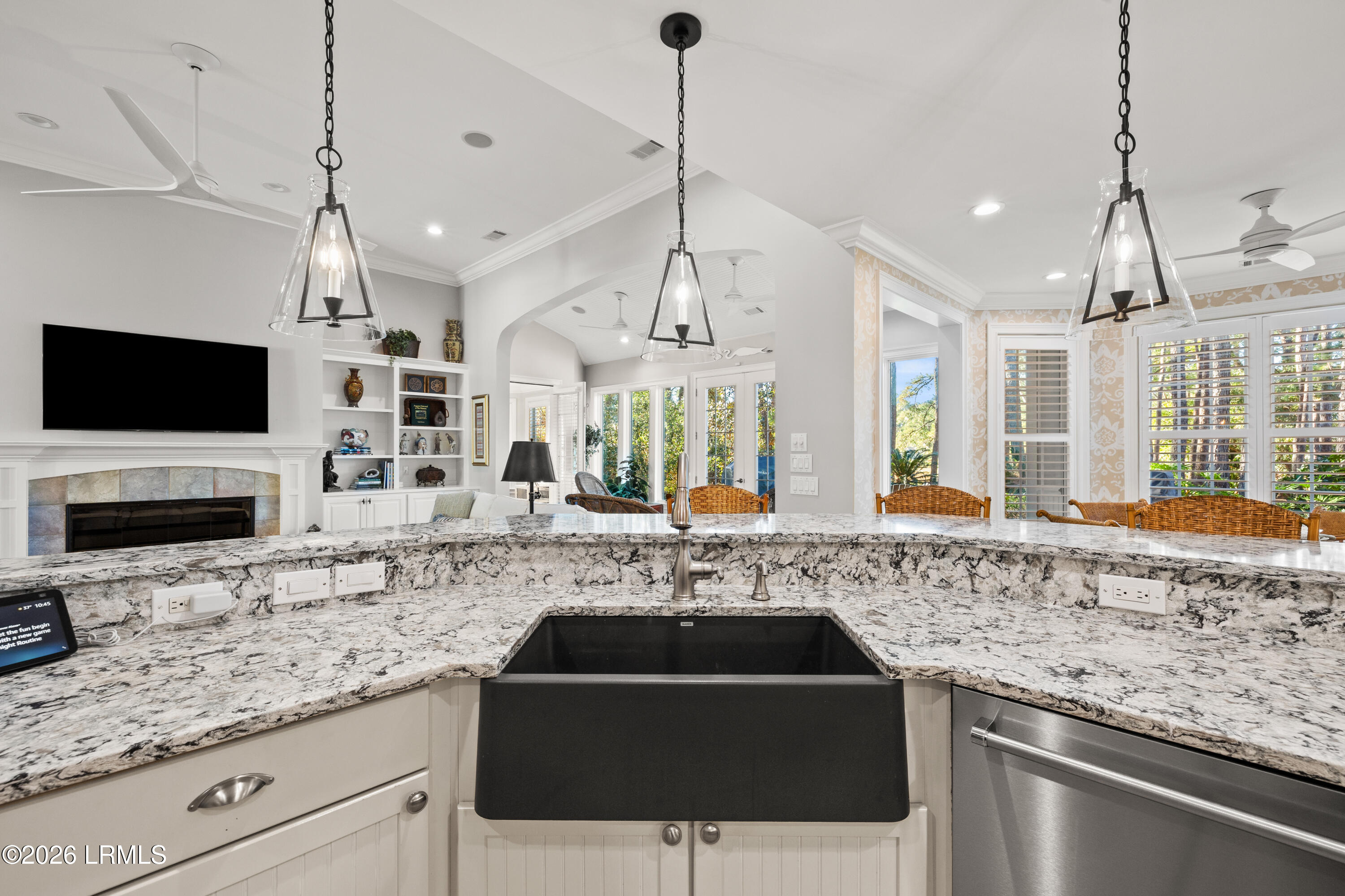 25 Reeve Court St. Helena Island, SC 29920 - Photo 16 of 73 Kitchen