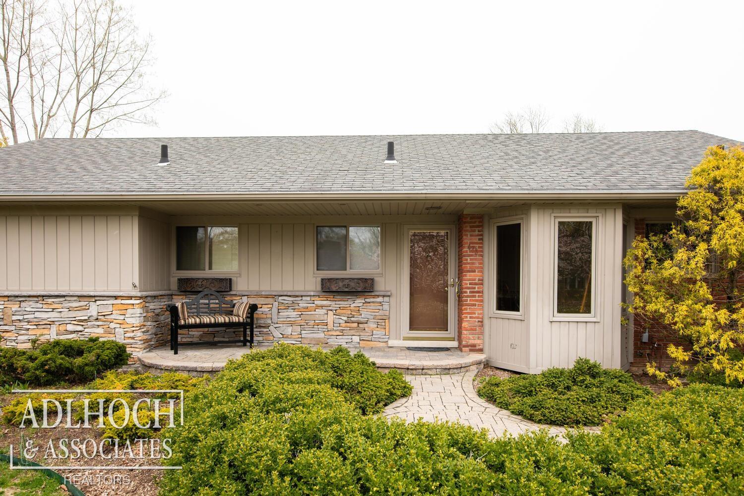476 Shelbourne Road Grosse Pointe Farms, MI 48236 - Photo 3 of 30