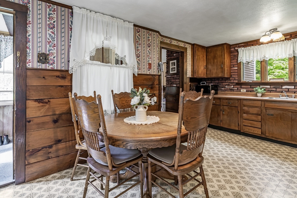 53 Long Pond Road Tyngsborough, MA 01879 - Photo 6 of 34