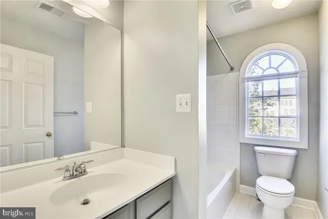 $2,995 | 12923 Benton Park Circle, Clarksburg, MD 20871