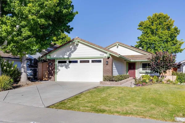 $1,199,900 | 7934 Calle Posada, Carlsbad, CA 92009