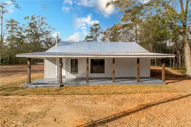 $325,000 | 15179 Rufus Thomas Road, Bogalusa, LA 70427