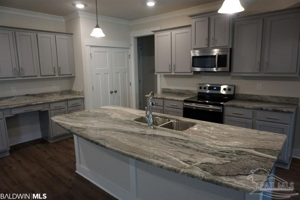 2463 Timsbury Loop Cantonment, FL 32533 - Photo 3 of 16