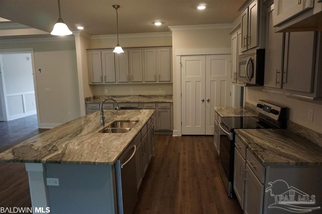 2463 Timsbury Loop Cantonment, FL 32533 - Photo 4 of 16