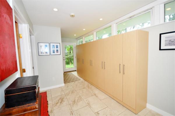 24 Swan Lane Lexington, MA 02421 - Photo 11 of 15 Gallery Image 11