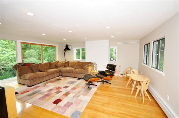 24 Swan Lane Lexington, MA 02421 - Photo 3 of 15 Gallery Image 3