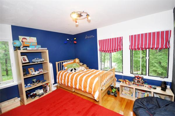 24 Swan Lane Lexington, MA 02421 - Photo 9 of 15 Gallery Image 9