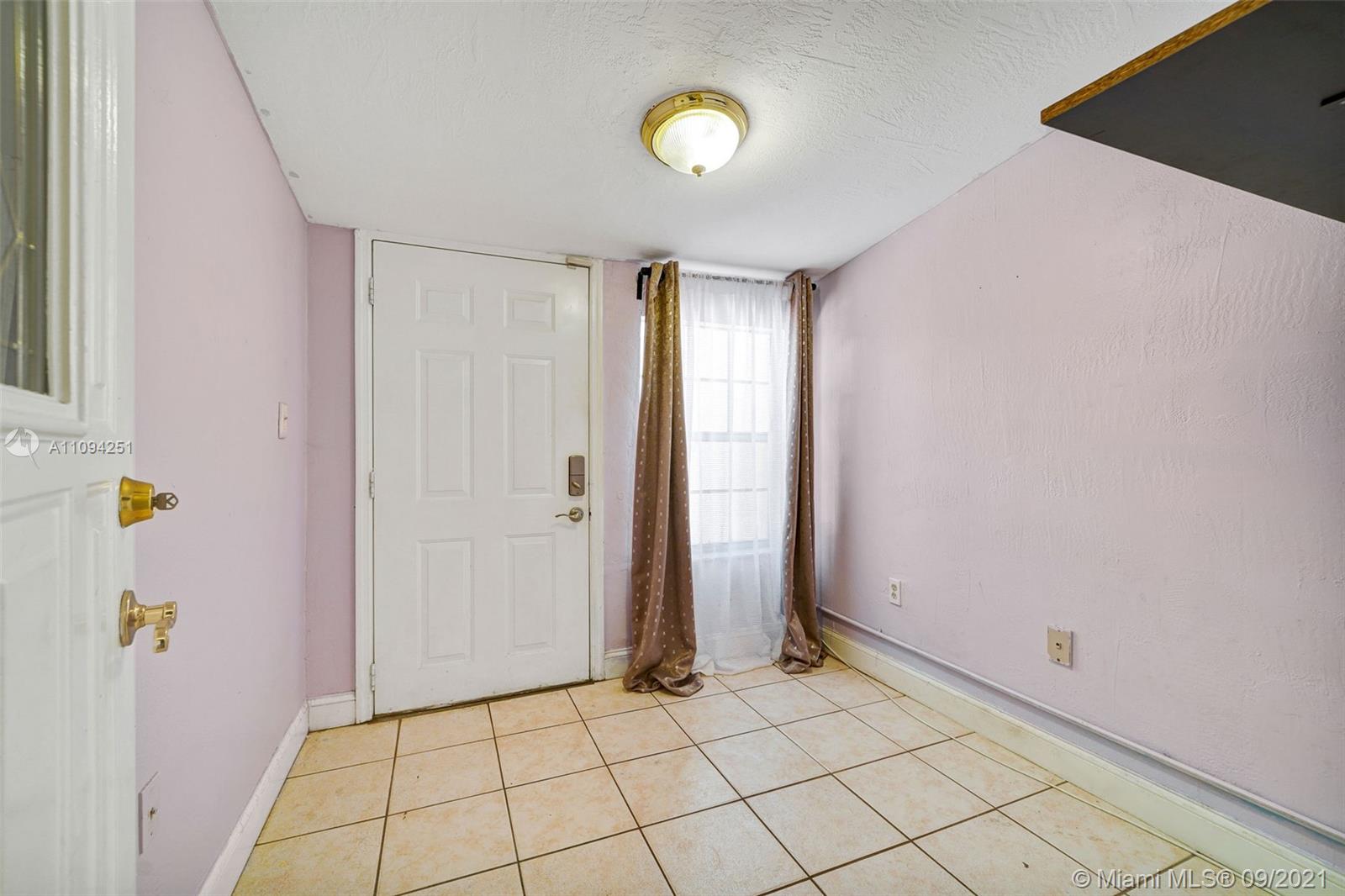 1431 Southwest 20th Street Miami, FL 33145 - Photo 20 of 32 a view of an empty room